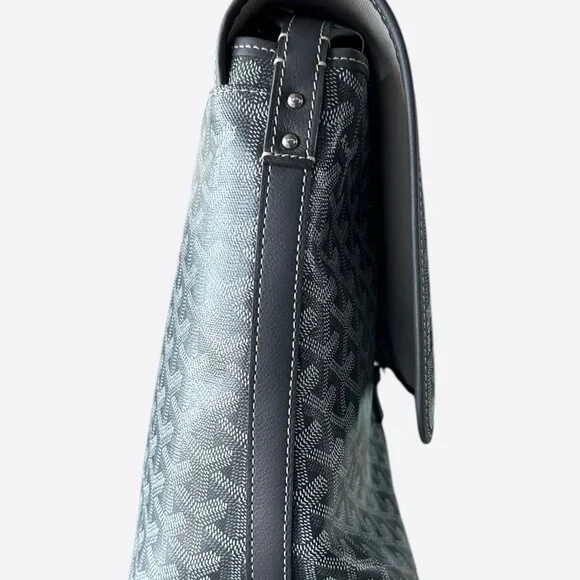 Goyard Grey Capetien MM Messenger Bag